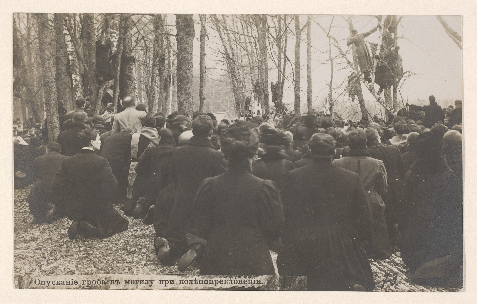 The lowering of Tolstoy's coffin into the grave, 1910