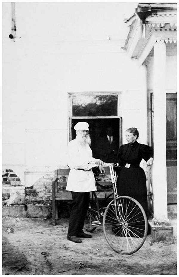 Leo Tolstoy and Sofia Andreevna Tolstaya, Yasnaya Polyana, 1895